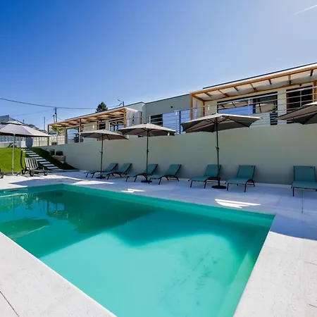 Casas Do Picoto * Chaves